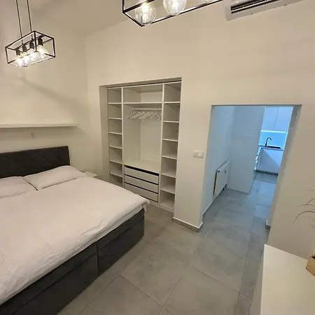 Krasny - Velky V Blizkosti Centra Bratislava